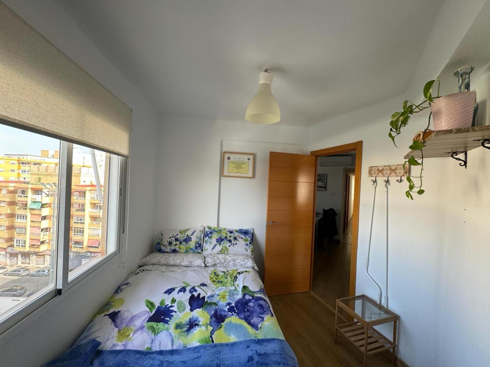 Acogedor Apartamento En Малага Екстер'єр фото